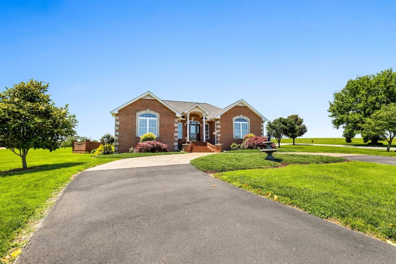4984 Somerville Rd, Cross Plains, TN 37049