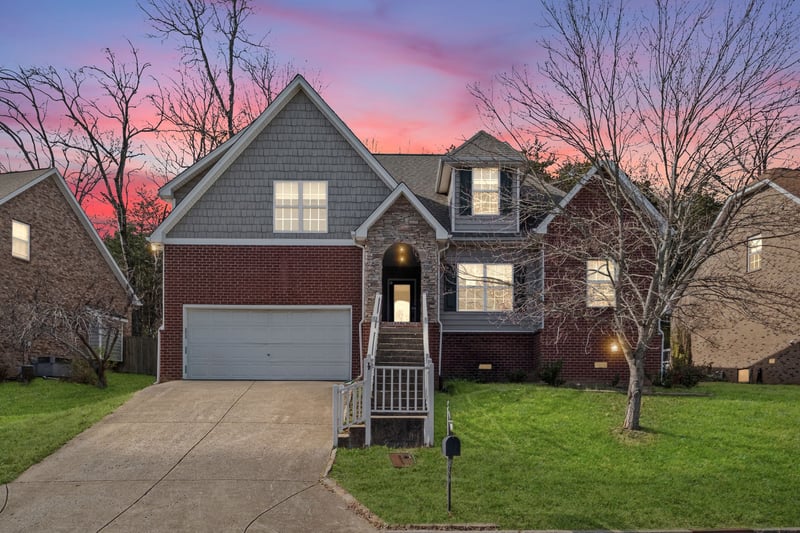 1812 Woodland Pointe Dr, Nashville, TN 37214