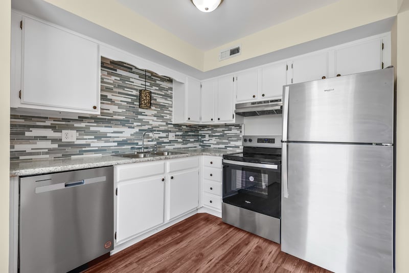 224 Edgewood Dr, Hendersonville, TN 37075