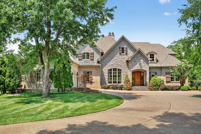 214 Bluegrass Dr, Hendersonville, TN 37075