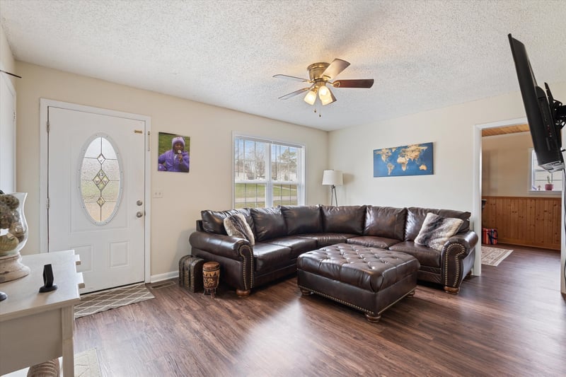 1496 Valley Ridge Dr, Gallatin, TN 37066