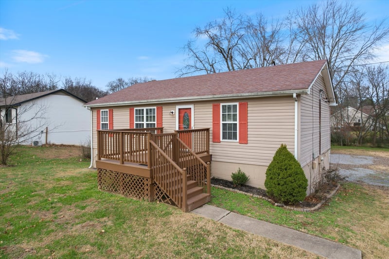 1496 Valley Ridge Dr, Gallatin, TN 37066
