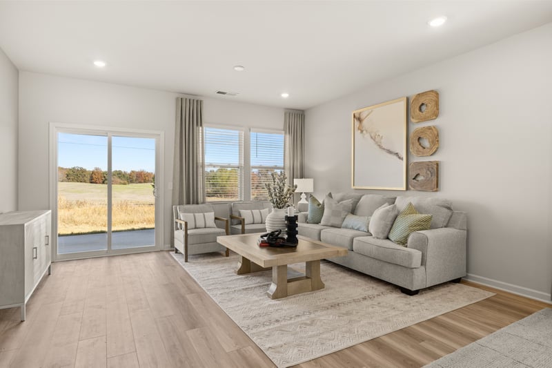 593 Emerson Ln, Westmoreland, TN 37186