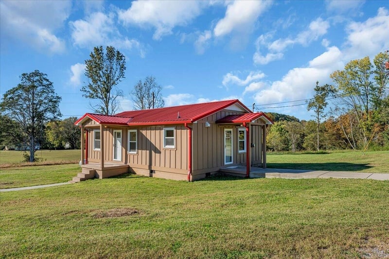 3591 Pearlie St, Williamsport, TN 38487