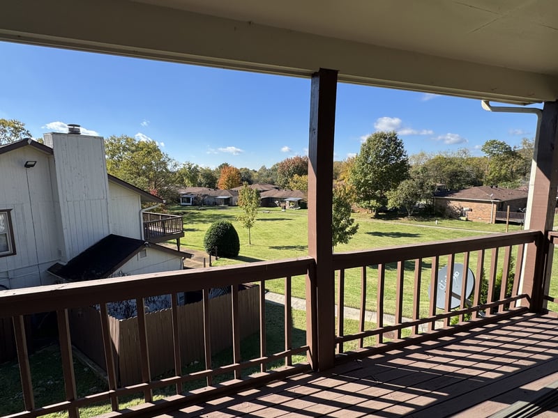 389 Deer Lake Dr, Nashville, TN 37221