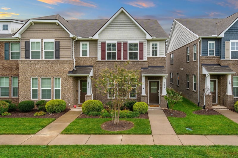 1011 Henley Ln, Gallatin, TN 37066