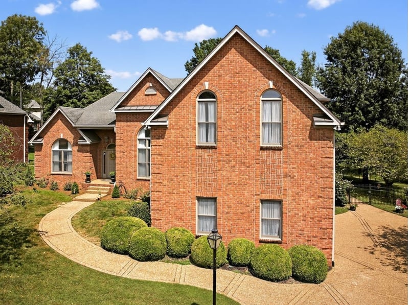 2208 Seven Points Cir, Hermitage, TN 37076