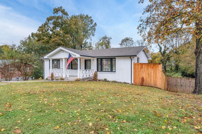 7025 Bonnafair Dr, Hermitage, TN 37076