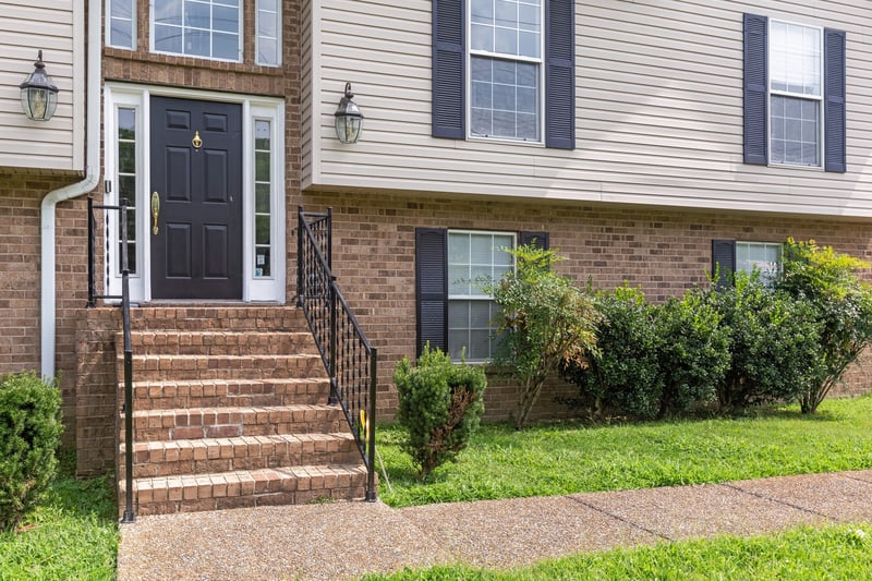 647 Durrett Dr, Nashville, TN 37211