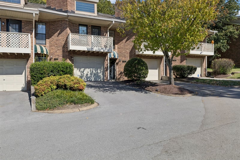 231 Glenstone Cir, Brentwood, TN 37027