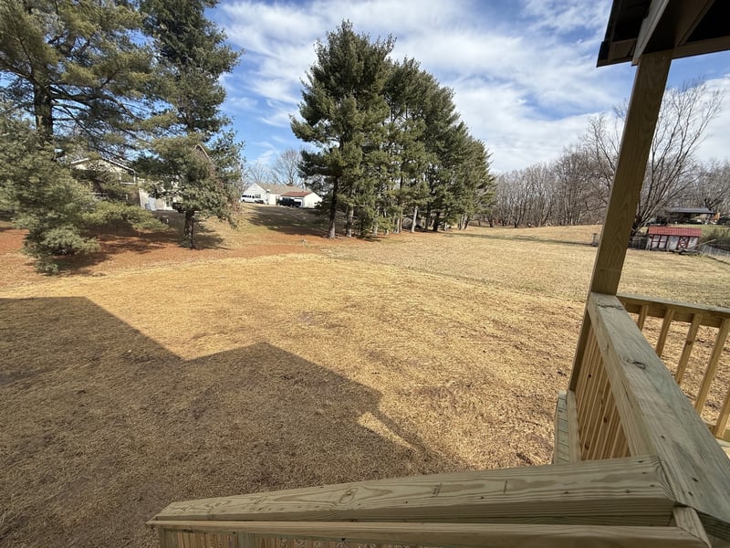 208 Kennedy Dr, White House, TN 37188