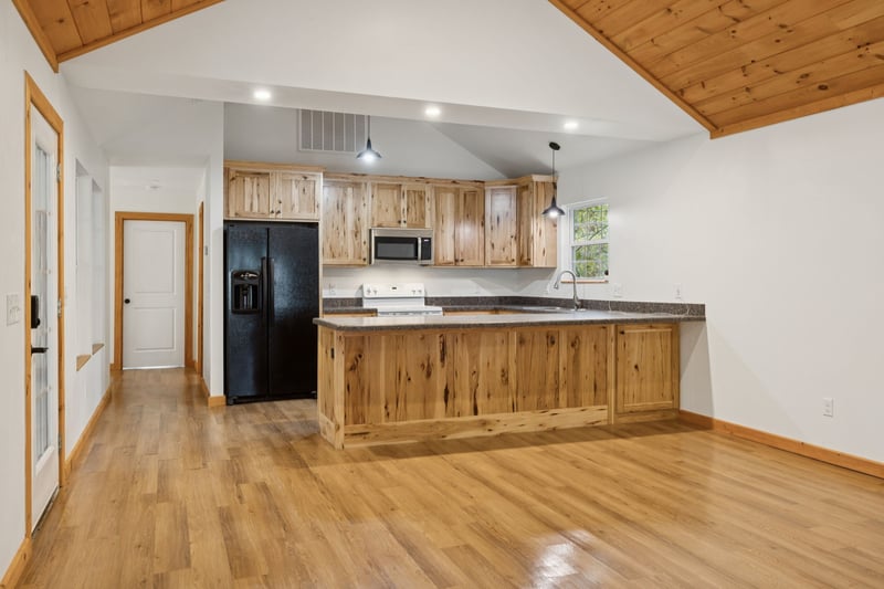 1011 Owen Ct, Ashland City, TN 37015