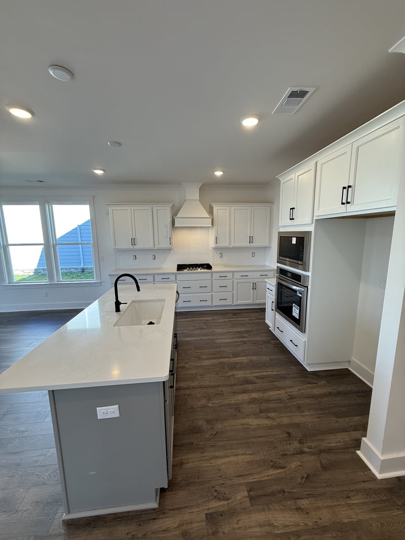 673 Conifer Dr, Spring Hill, TN 37174