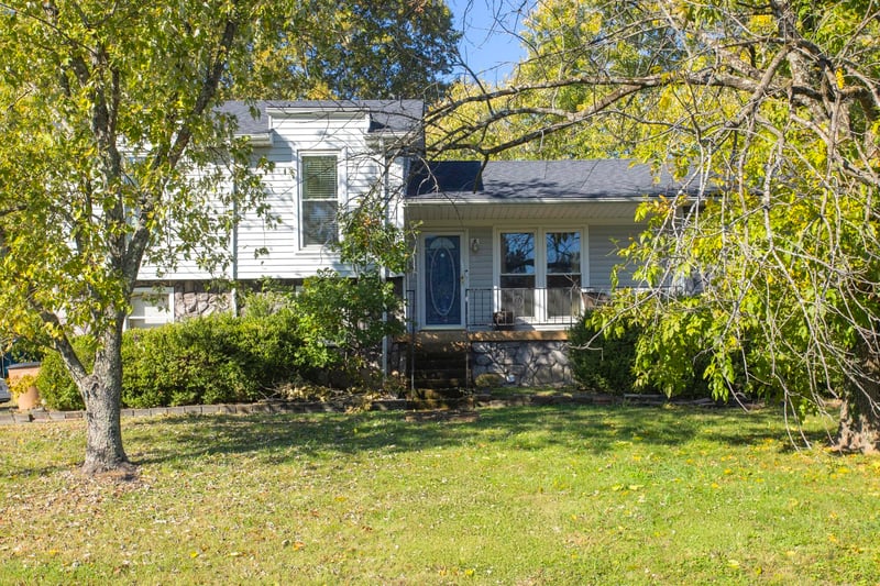 218 Cedarview Dr, Antioch, TN 37013