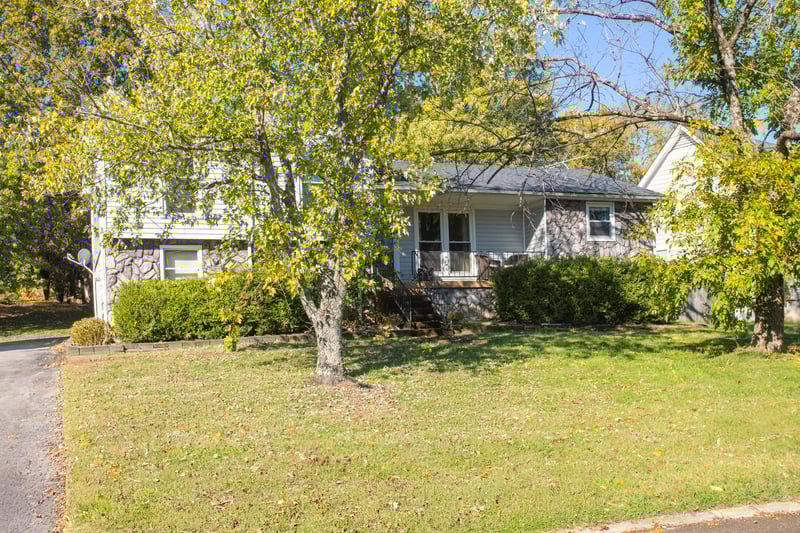 218 Cedarview Dr, Antioch, TN 37013