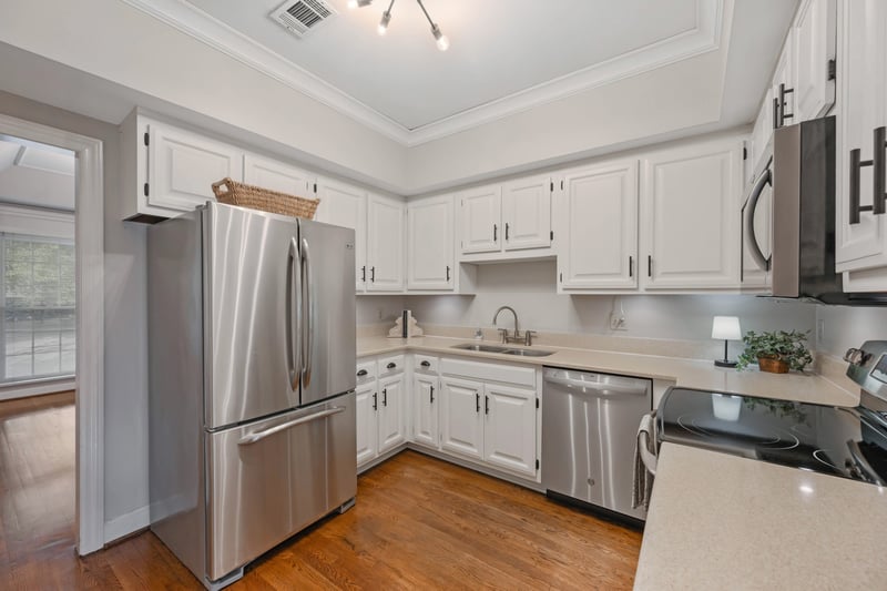 9 Sharonwood Dr, Nashville, TN 37215