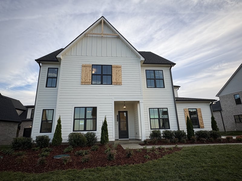 7513 Sutcliff Dr, College Grove, TN 37046