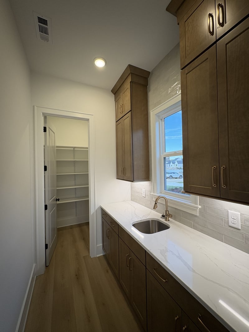 7513 Sutcliff Dr, College Grove, TN 37046