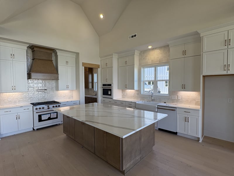 7928 Halewood Dr, College Grove, TN 37046