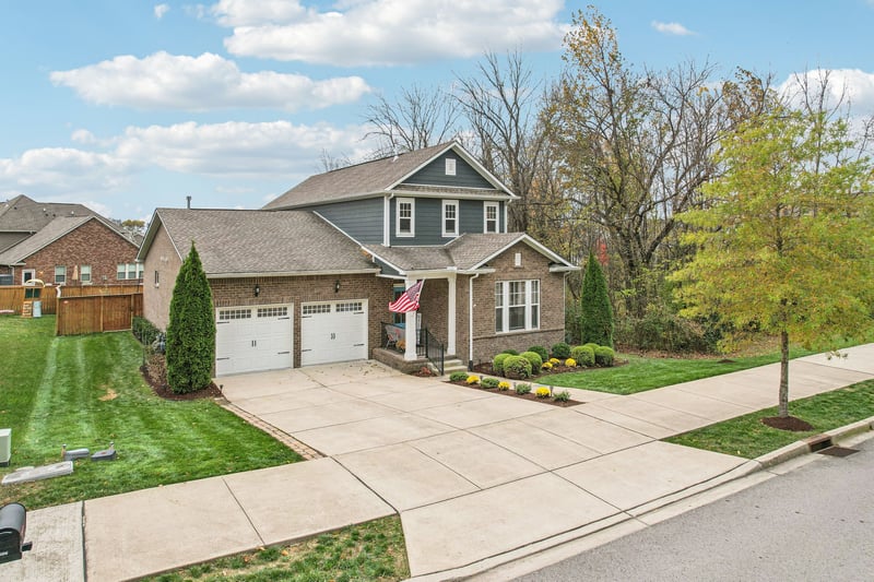 606 Nottingham Ave, Hendersonville, TN 37075