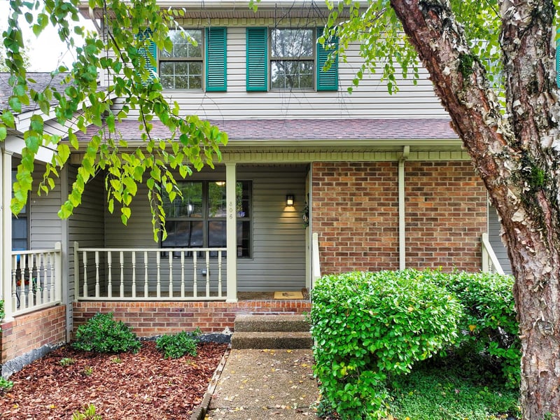806 Beazer Ln, Antioch, TN 37013
