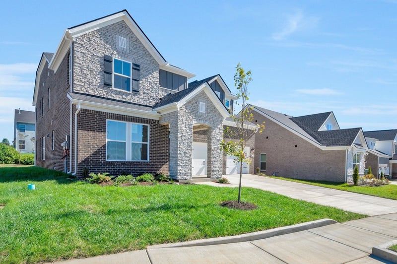 215 South Dunnwood Ln, Mount Juliet, TN 37122