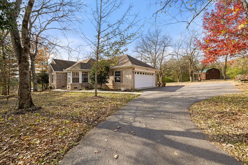 2529 Golden Pond Ln, Spring Hill, TN 37174