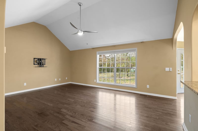 2529 Golden Pond Ln, Spring Hill, TN 37174