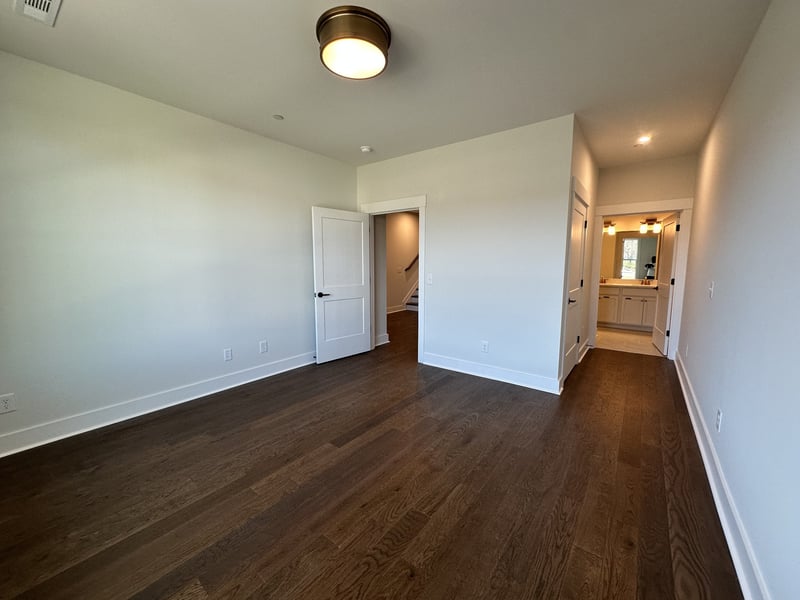 2072 Conductor Ln, Thompsons Station, TN 37179