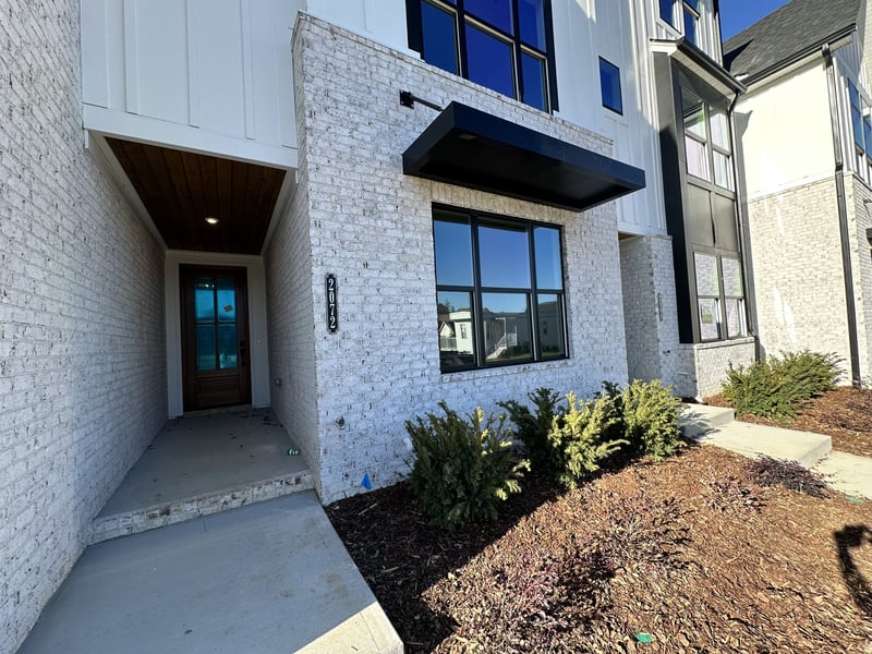 2072 Conductor Ln, Thompsons Station, TN 37179