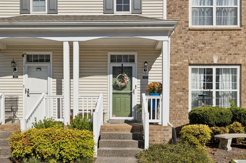 305 Newport Meadows Cir, Thompsons Station, TN 37179