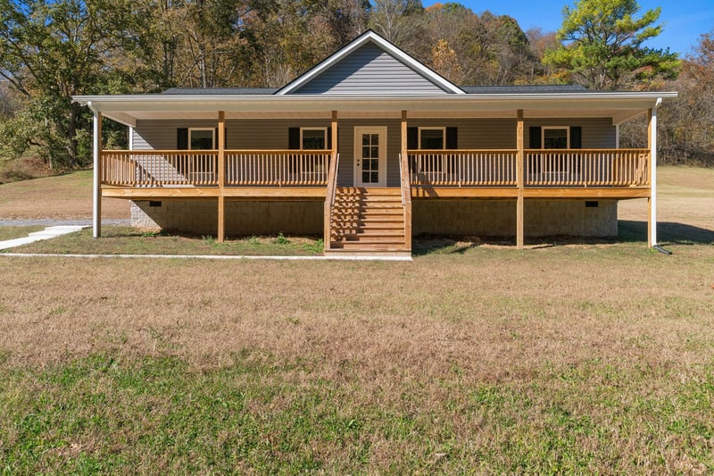 51 Kemp Hollow Rd, Pleasant Shade, TN 37145