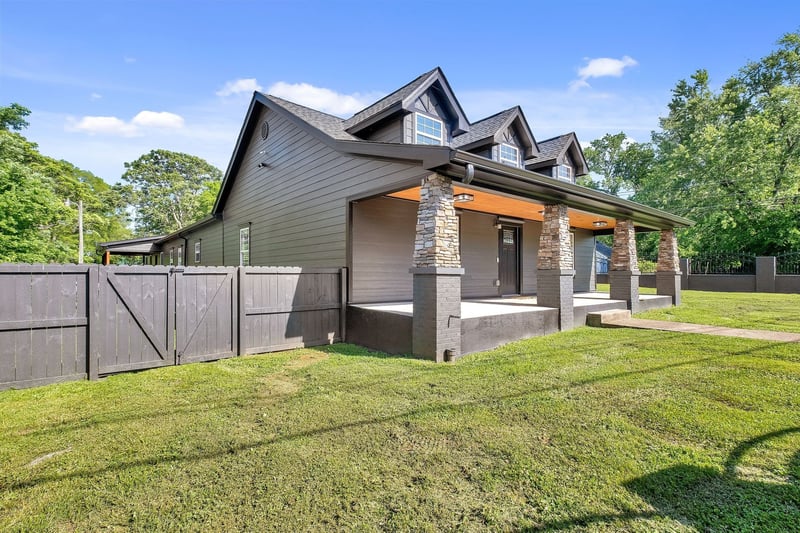 1513 Highland Ave, Columbia, TN 38401