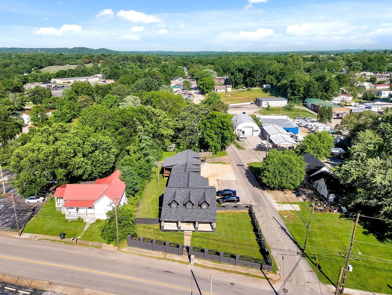 1513 Highland Ave, Columbia, TN 38401