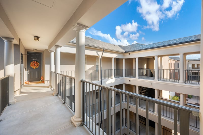 309 Seven Springs Way #402, Brentwood, TN 37027