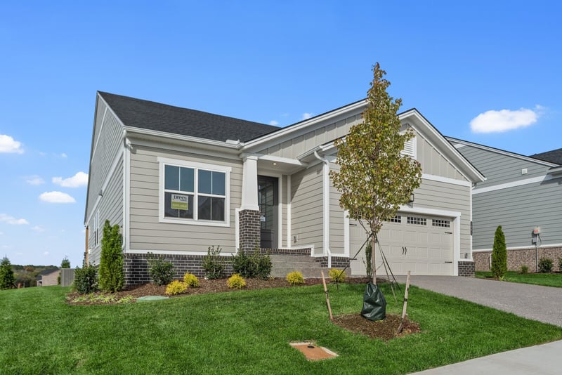 1001 Cherry Tree Dr, Mount Juliet, TN 37122