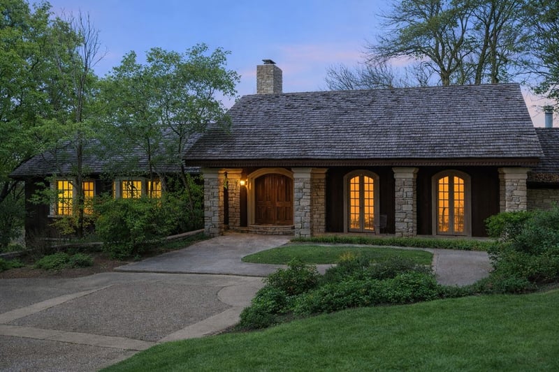 5887 Fredricksburg Dr, Nashville, TN 37215