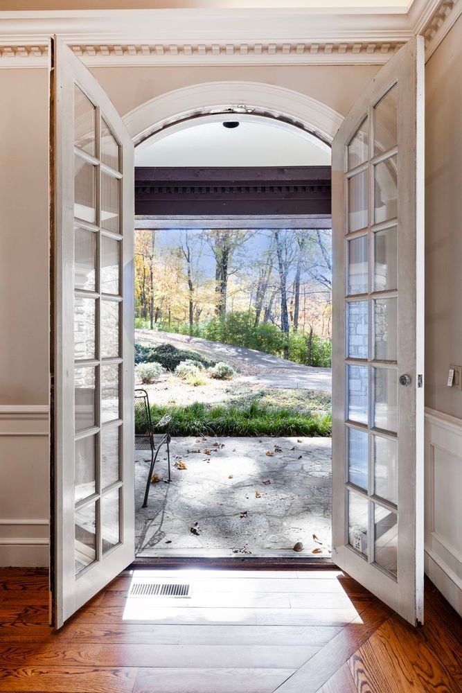 5887 Fredricksburg Dr, Nashville, TN 37215