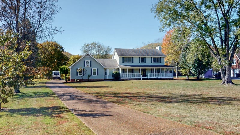 1026 Kendall Farms Dr, Hendersonville, TN 37075