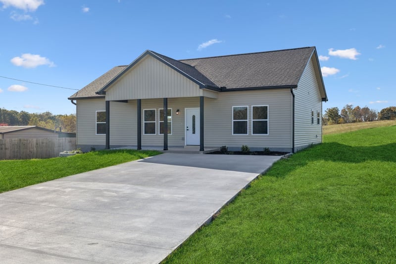 10154 Rocky Point Rd, Bon Aqua, TN 37025