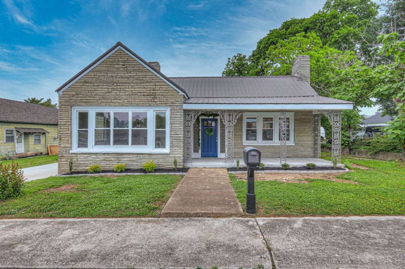 108 Church St, Mount Pleasant, TN 38474