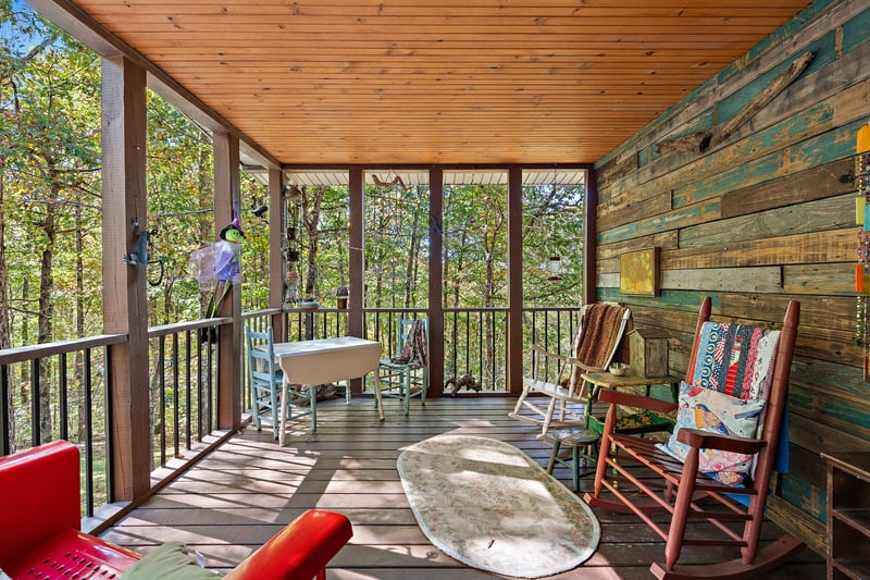 135 Shade Tree Ln, Pegram, TN 37143