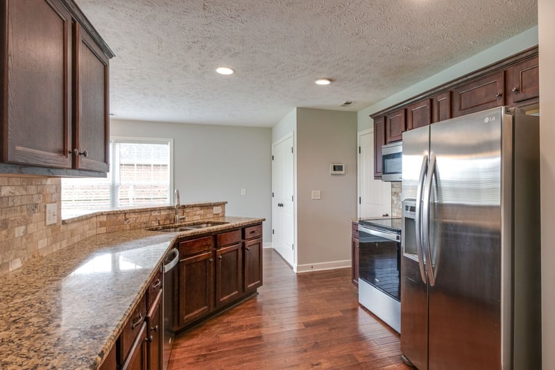 2524 Auldridge Dr, Christiana, TN 37037