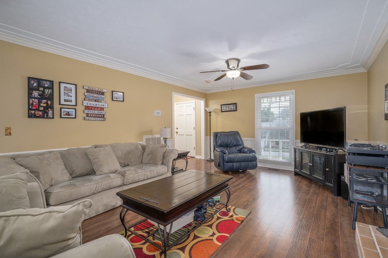 912 Flintlock Pl, Nashville, TN 37217