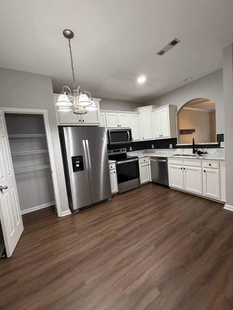 906 Cashmere Dr, Thompsons Station, TN 37179