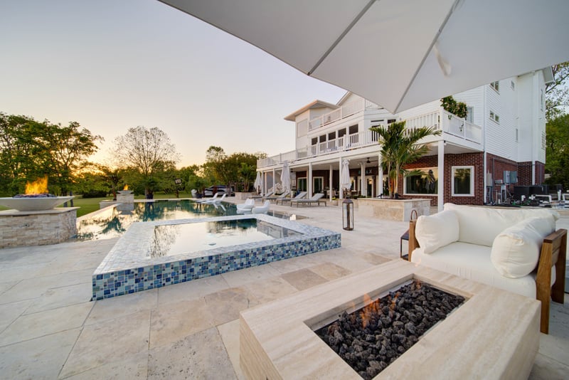 1060 Lakeshore Dr, Gallatin, TN 37066