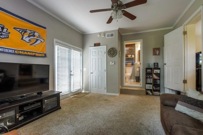 103 Hilltop Dr, Hendersonville, TN 37075