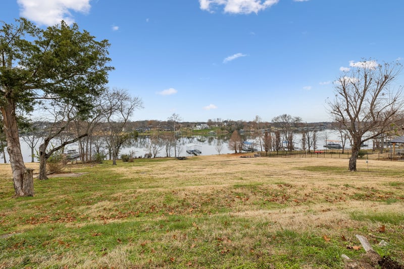 1108 Lock 4 Rd, Gallatin, TN 37066