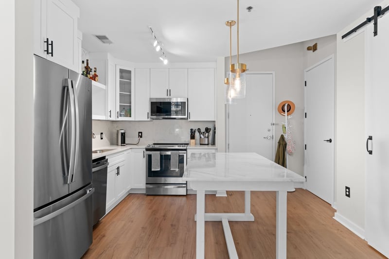 600 12th Ave S #706, Nashville, TN 37203