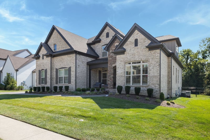 1137 Mcclellan Ln, Nolensville, TN 37135